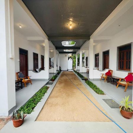 Zimbay Hotel Arugam Bay Buitenkant foto